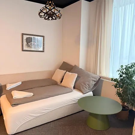 Zora Exclusive By Chors * Братислава