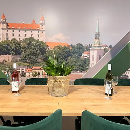 Zora Exclusive By Chors * Братислава