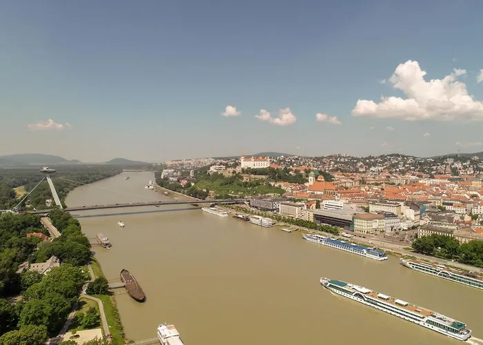 Zora Exclusive By Chors Bratislava