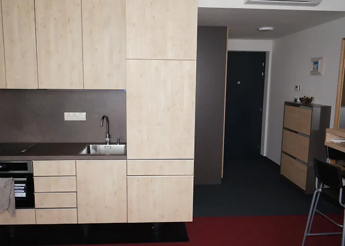 Zora Exclusive By Chors Bratislava