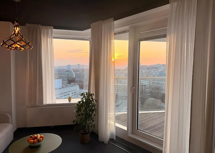 Zora Exclusive By Chors Bratislava