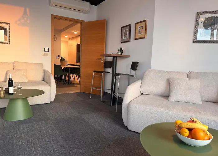 Zora Exclusive By Chors * 布拉迪斯拉发