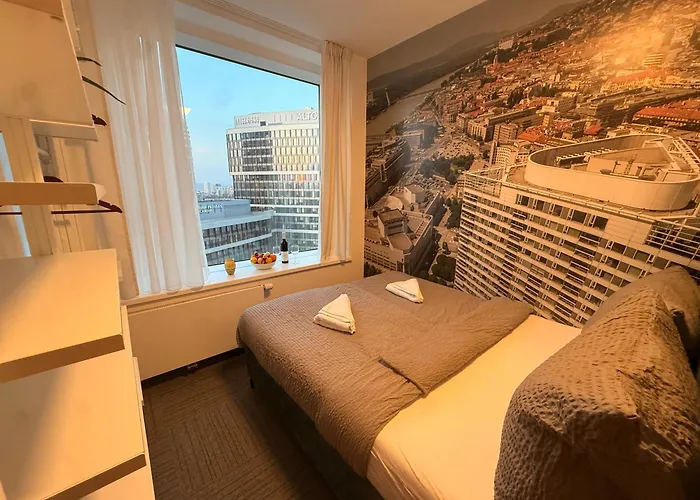 Zora Exclusive By Chors Bratislava