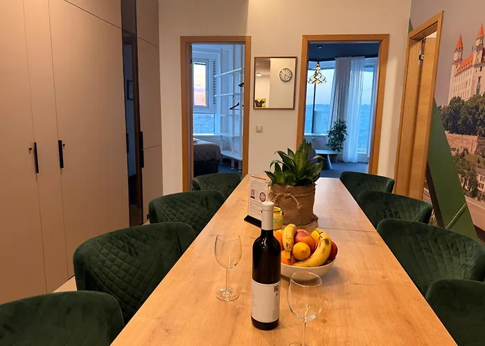 Zora Exclusive By Chors Bratislava